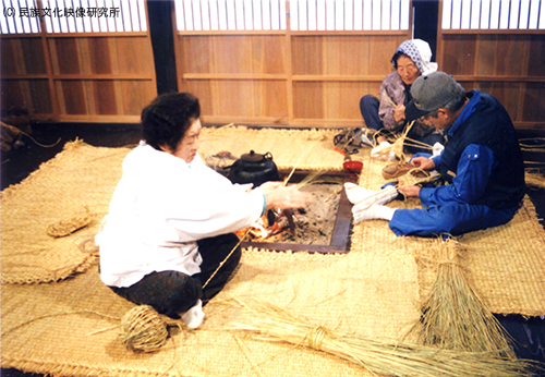 里山の恵み・伝統文化に出会う上映会～『 稲ワラの恵み 』鑑賞と藁細工ワークショップ